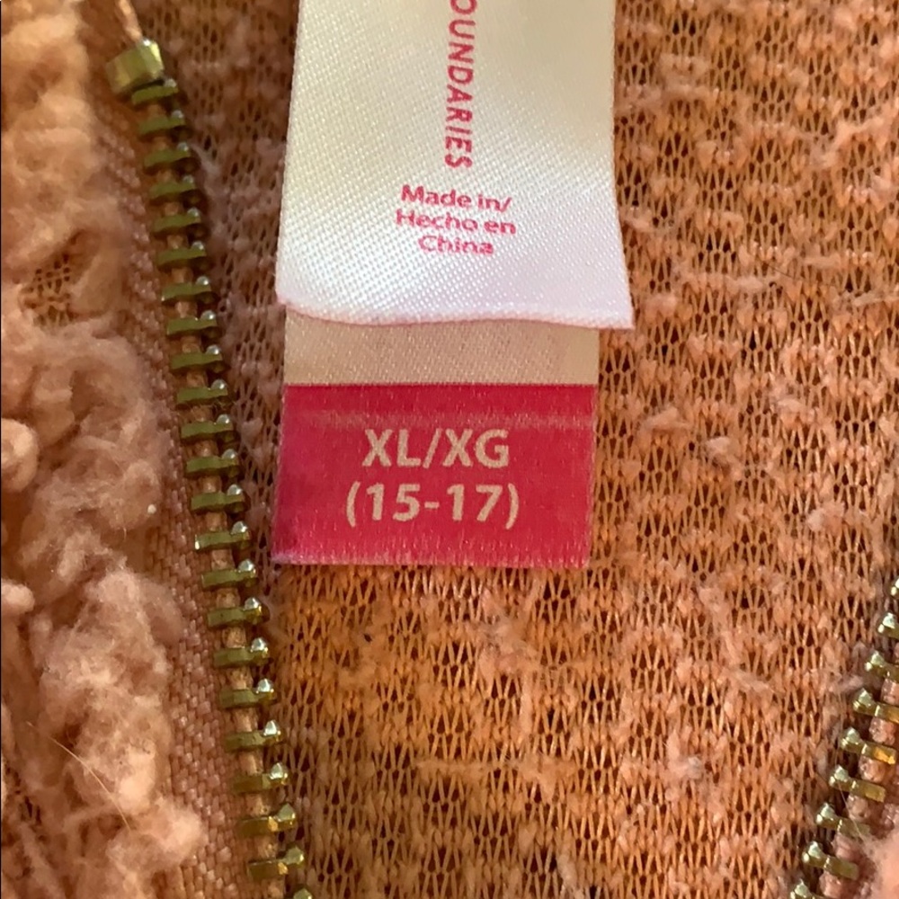 Fuzzy pull over - Picture 2 of 2